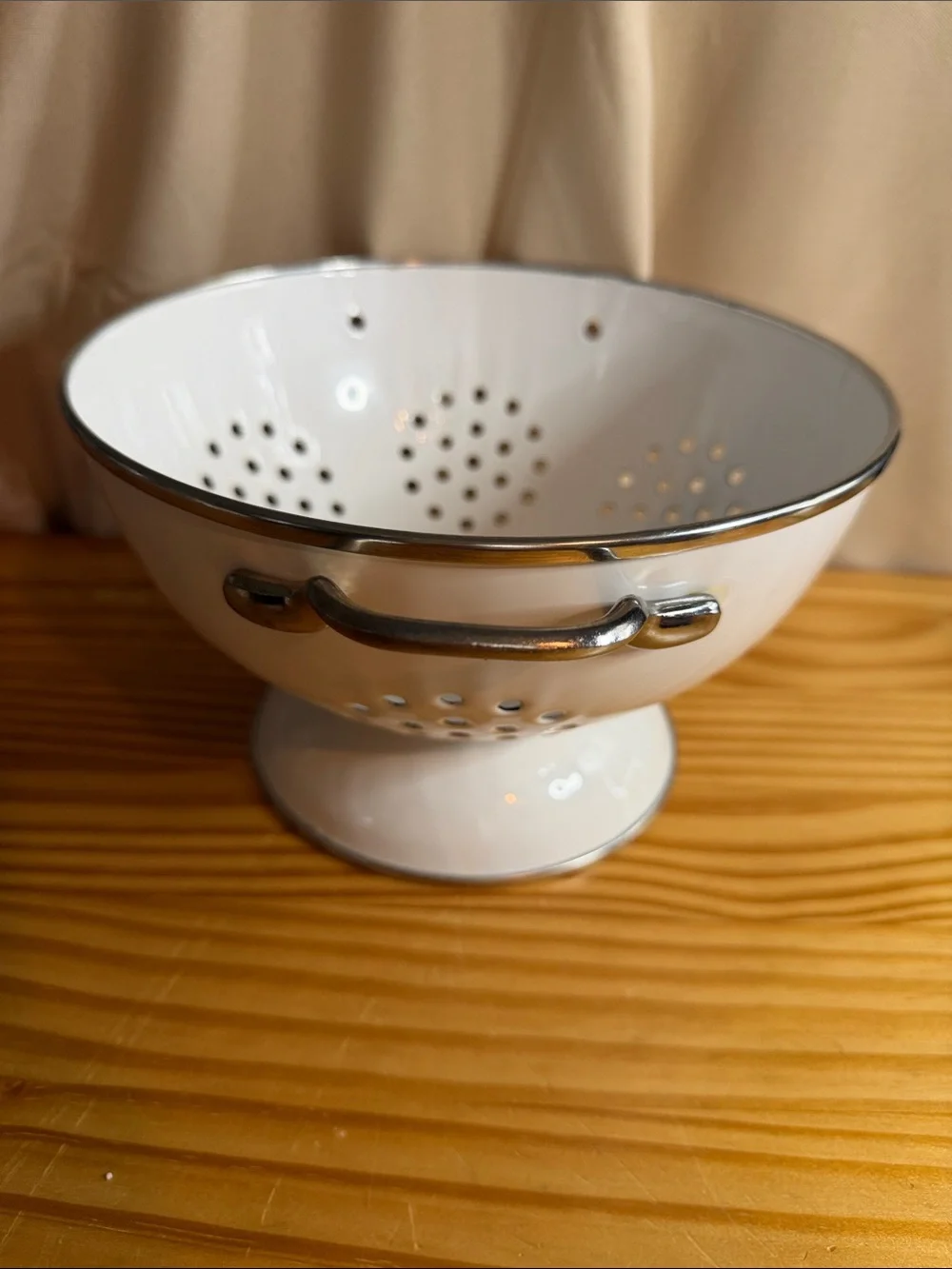 Vintage 1980s White Enamel Pedestal Colander 9” - Floral Rose & Ribbon